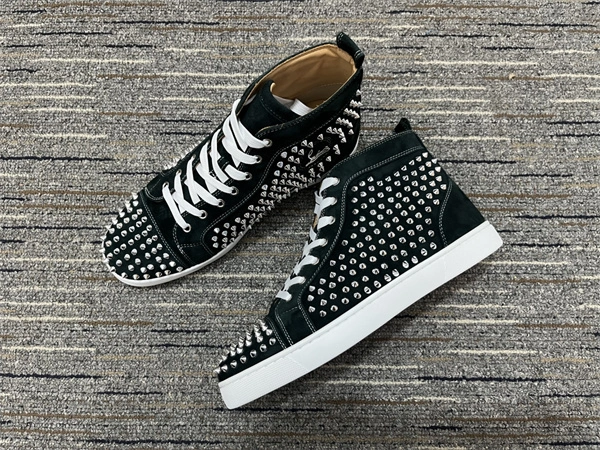 Chr1st1an louboutin modernlook 2667