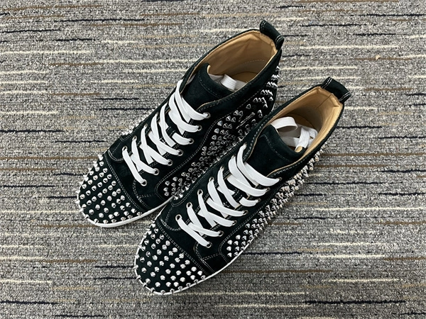 Chr1st1an louboutin modernlook 2667