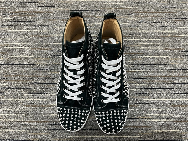 Chr1st1an louboutin modernlook 2667